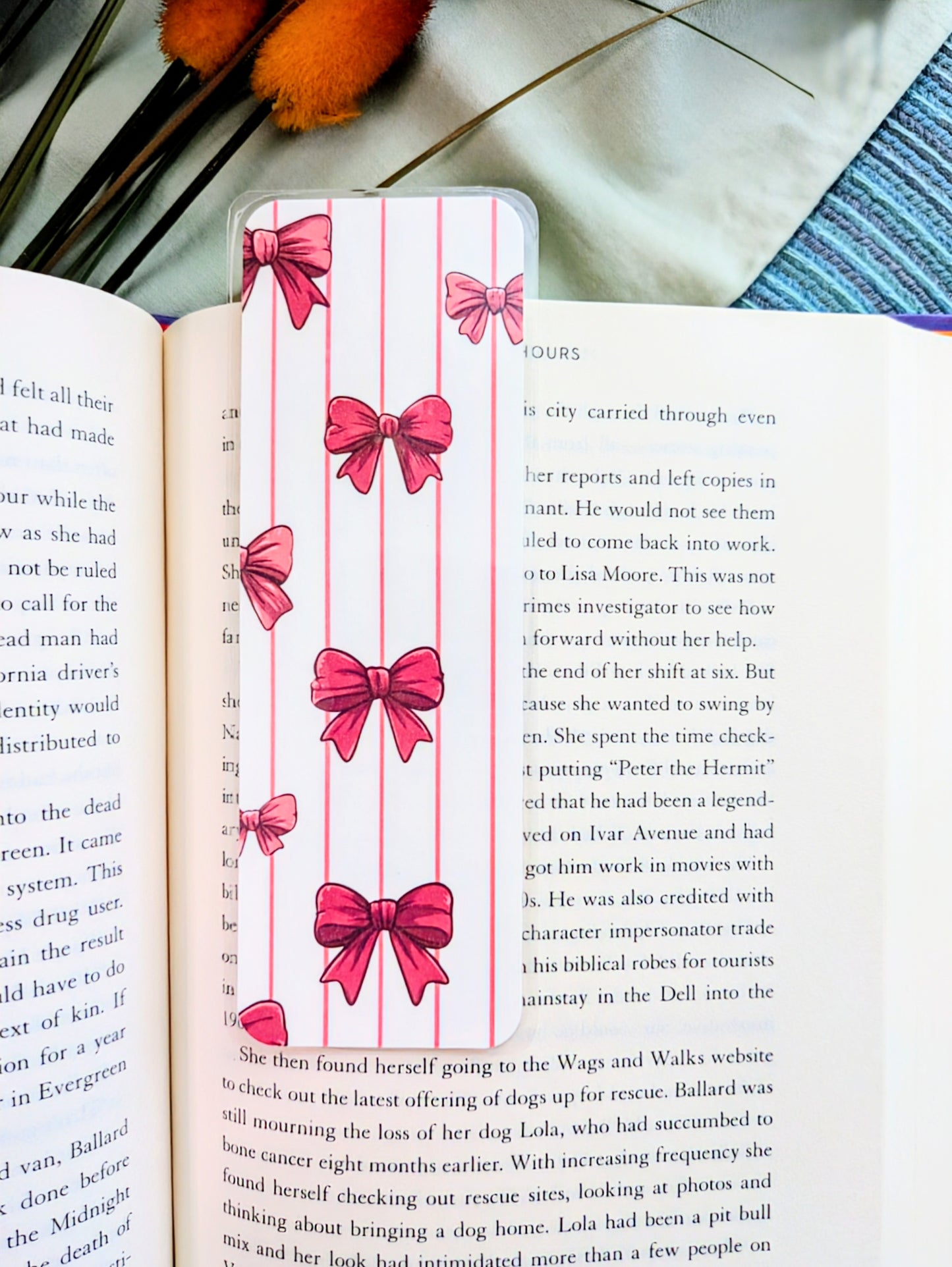 "Pretty Pages & Perfect Bows"