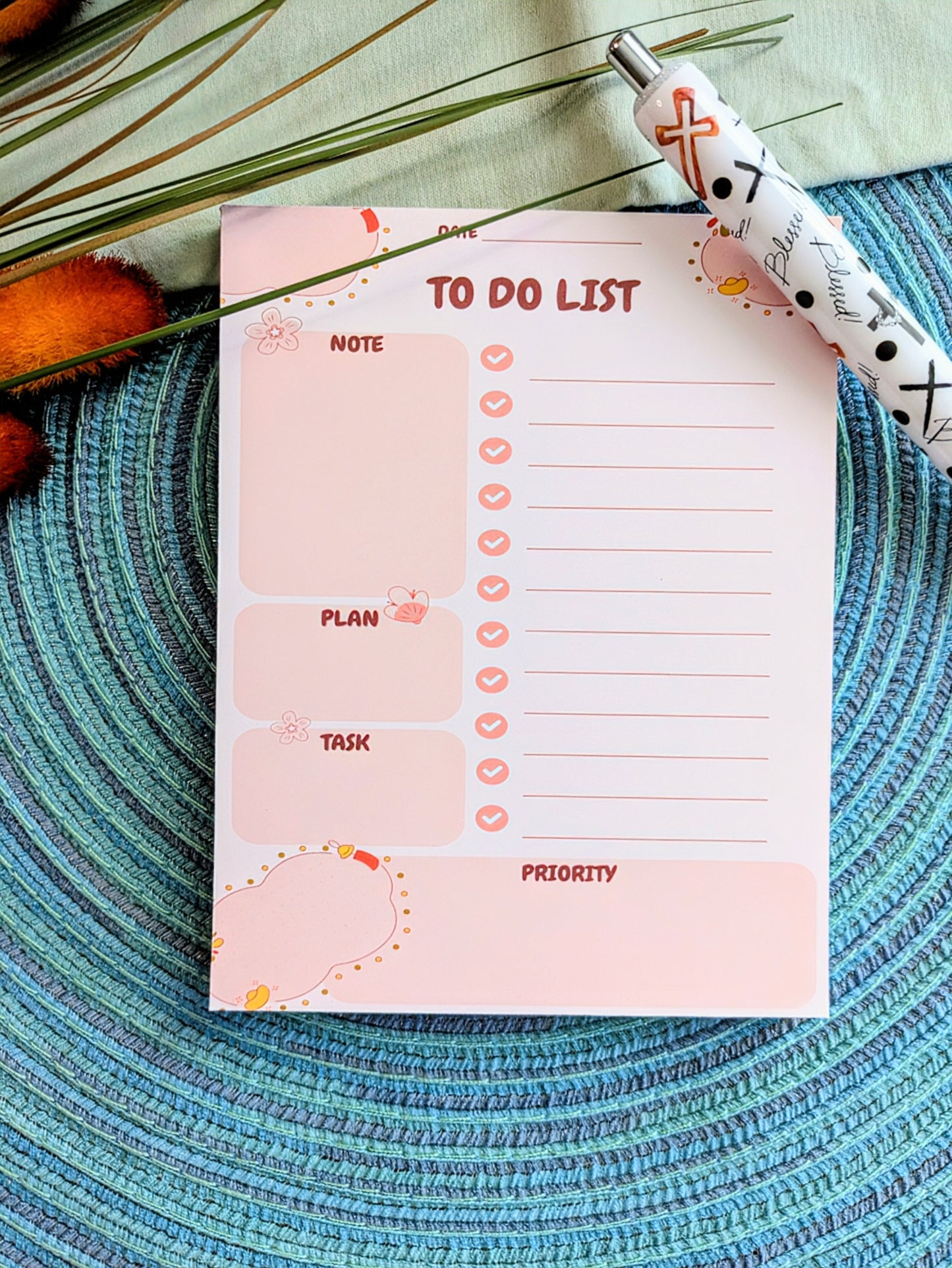 "Pretty in Pink" To Do List Notepad