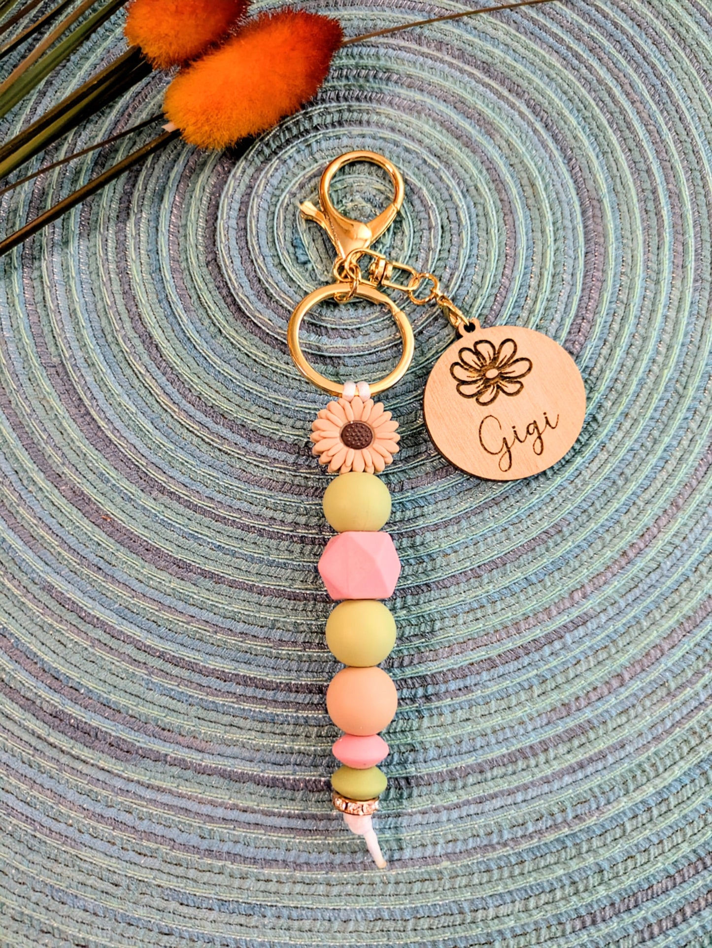 "Pretty Pink Mini Daisy" Keychain
