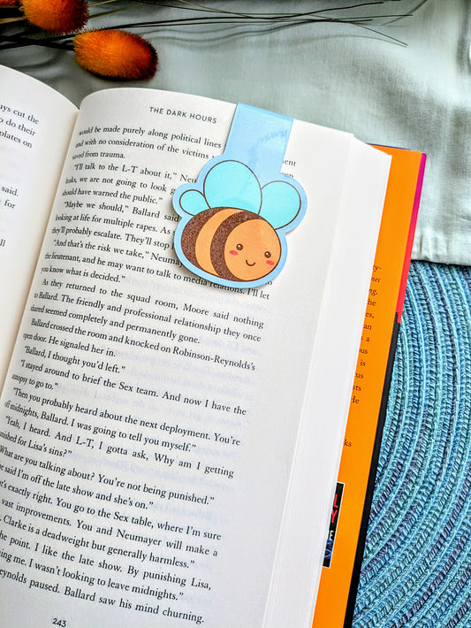 "Buzzin' Through Books"