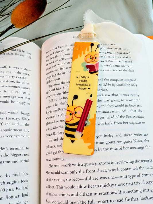 "Busy Bee Bookmarker"