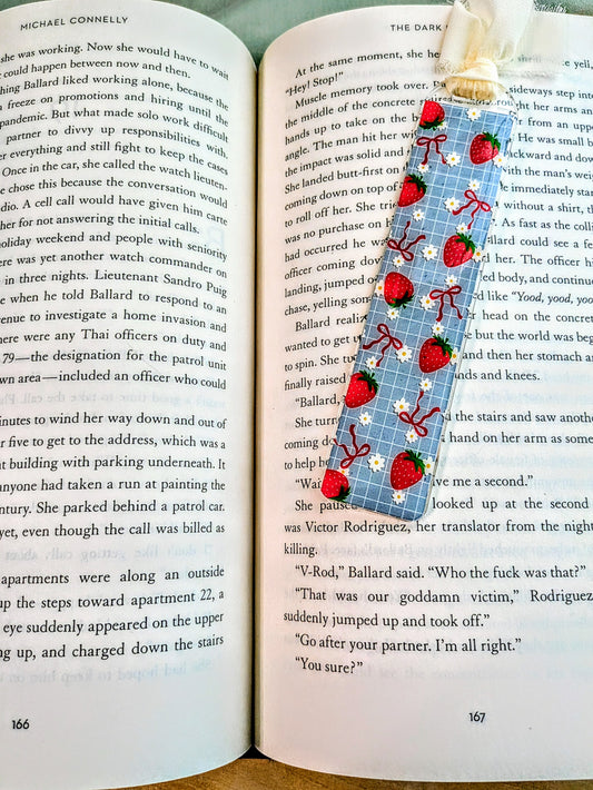Checkered Strawberries and Bows
