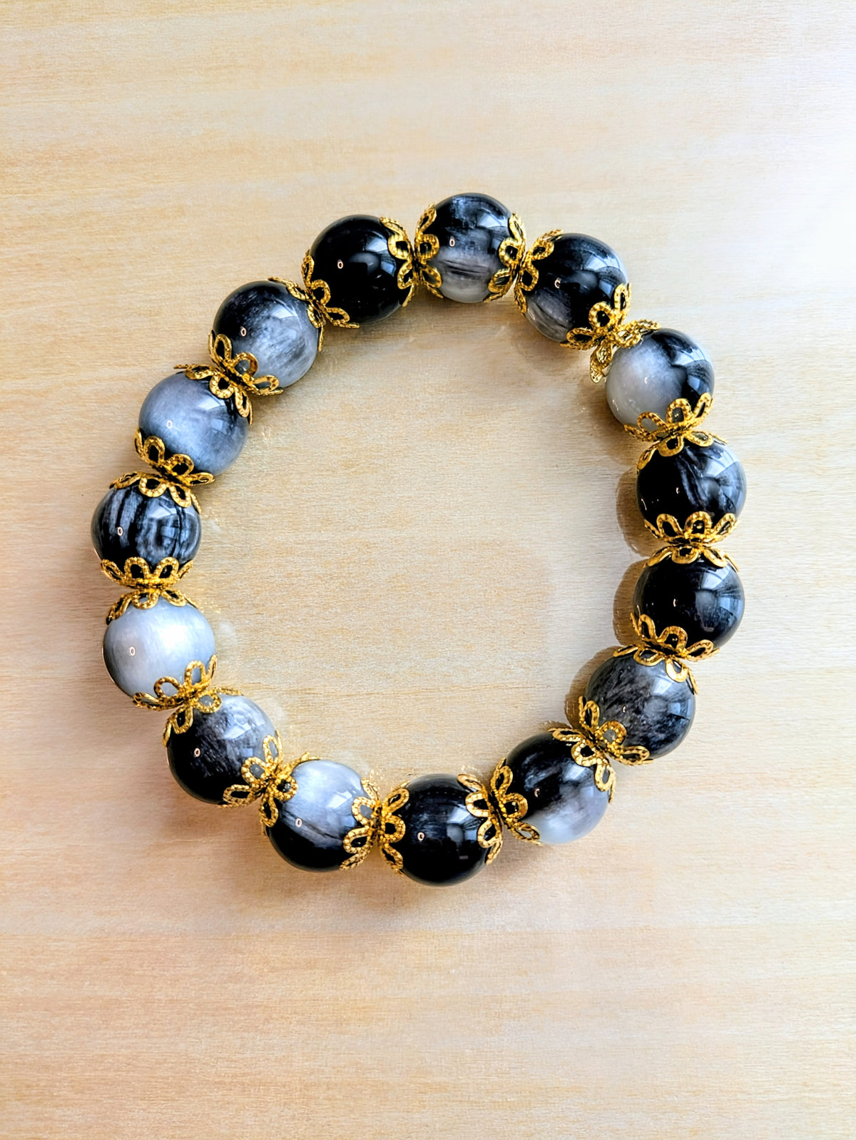 Marbled Black, Grey, and White Beaded Bracelet